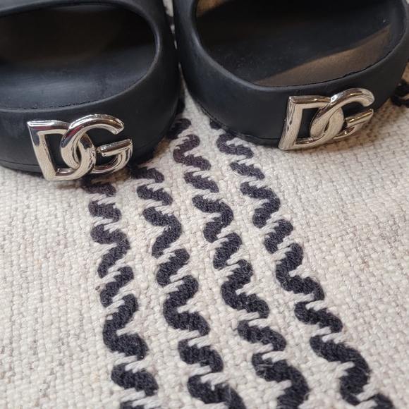 Pre-owned beautiful Dolce &Gabbana slippers - Picture 9 of 9